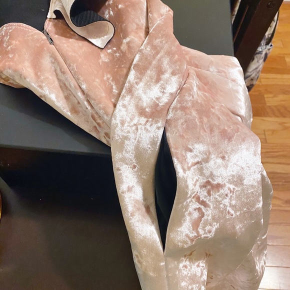 Auth. MSGM Light Pink Velvet NWT Sheath Dress - Picture 5 of 9